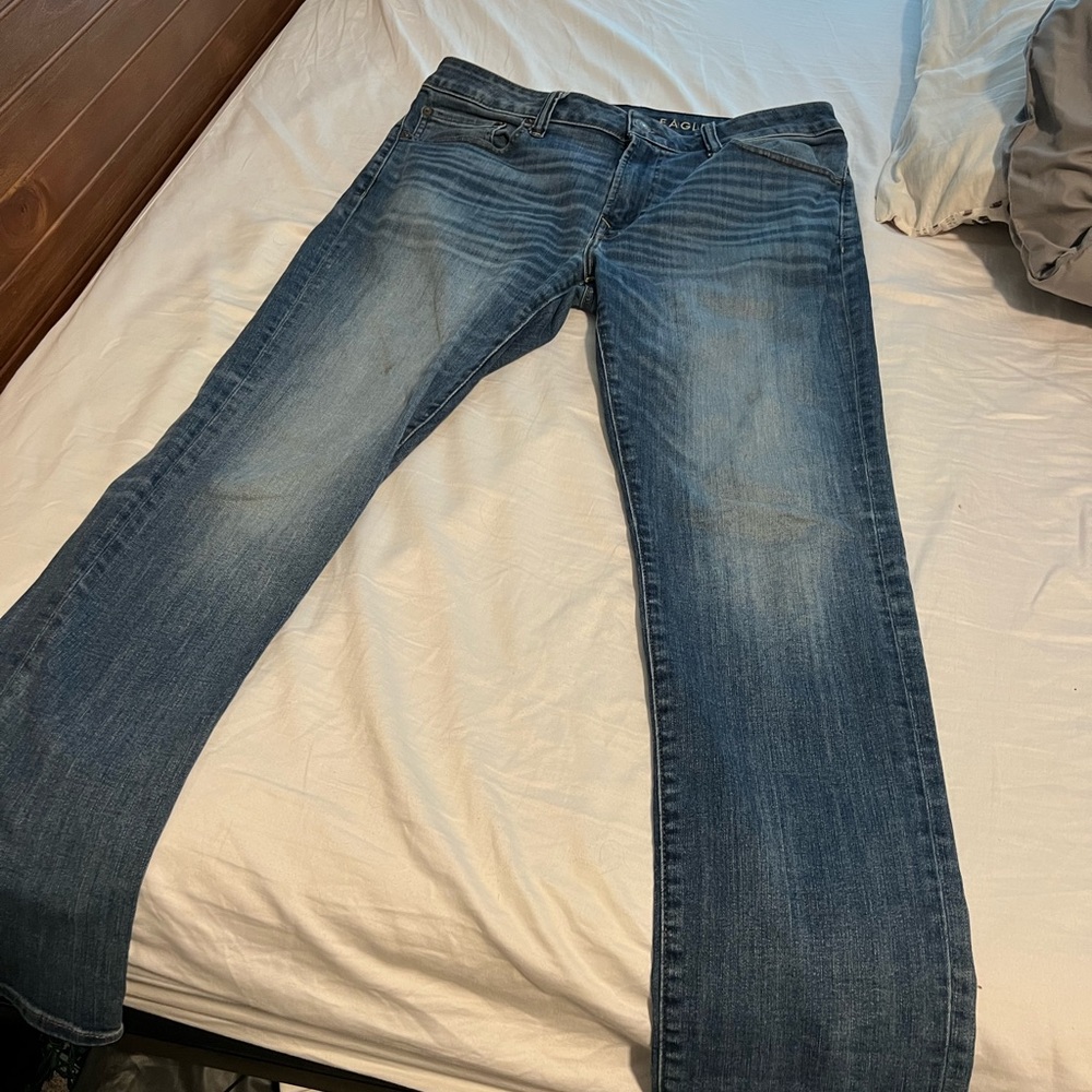 AE means jeans slim
